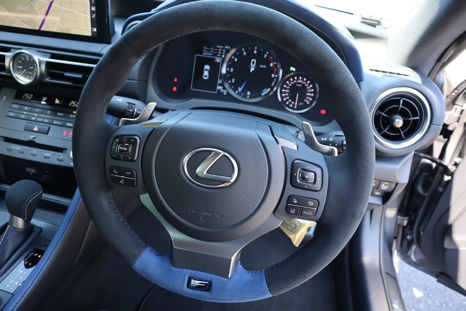 Lexus RC F Performance Package - фото 15