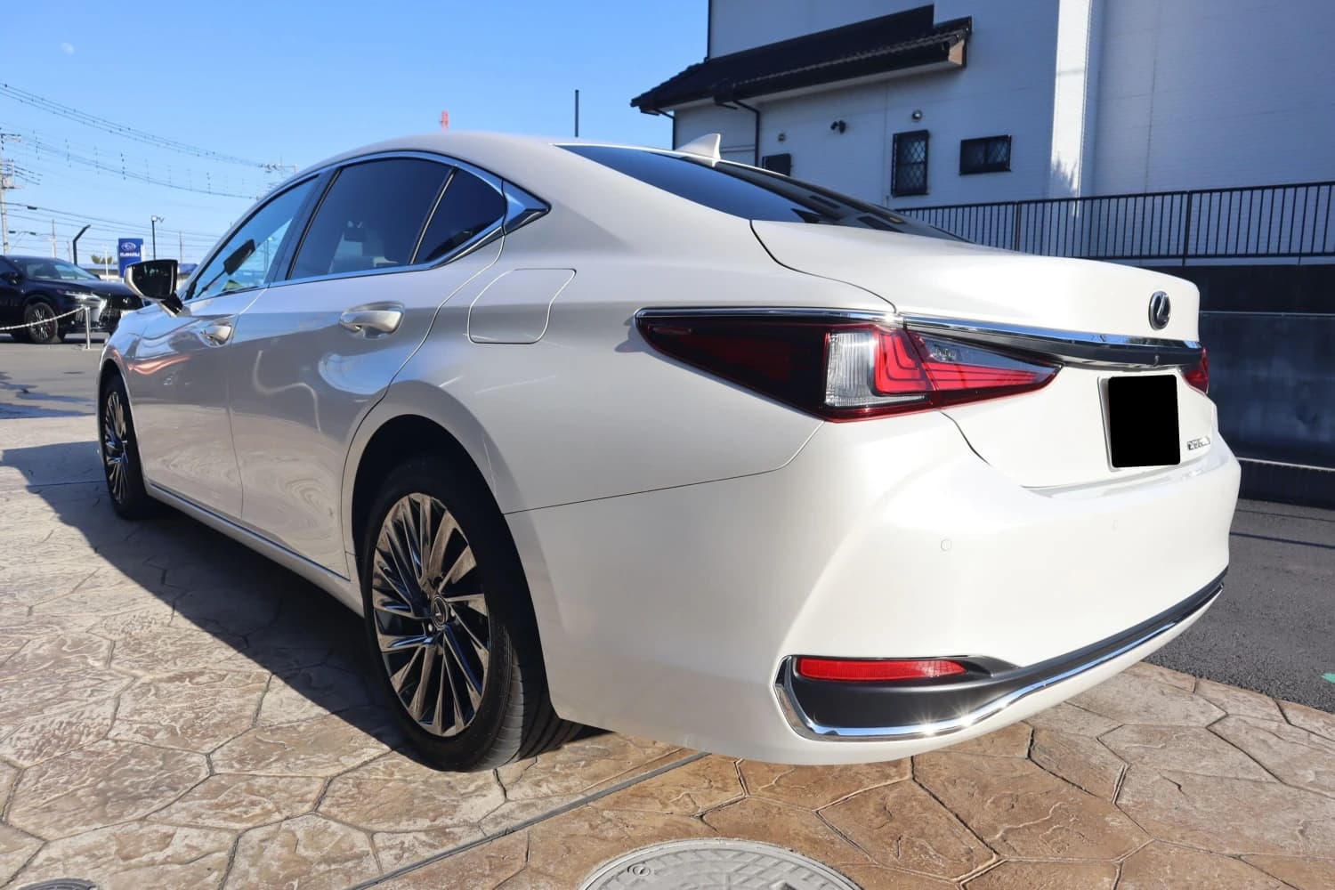 Lexus ES ES300h Graceful Escort - фото 7