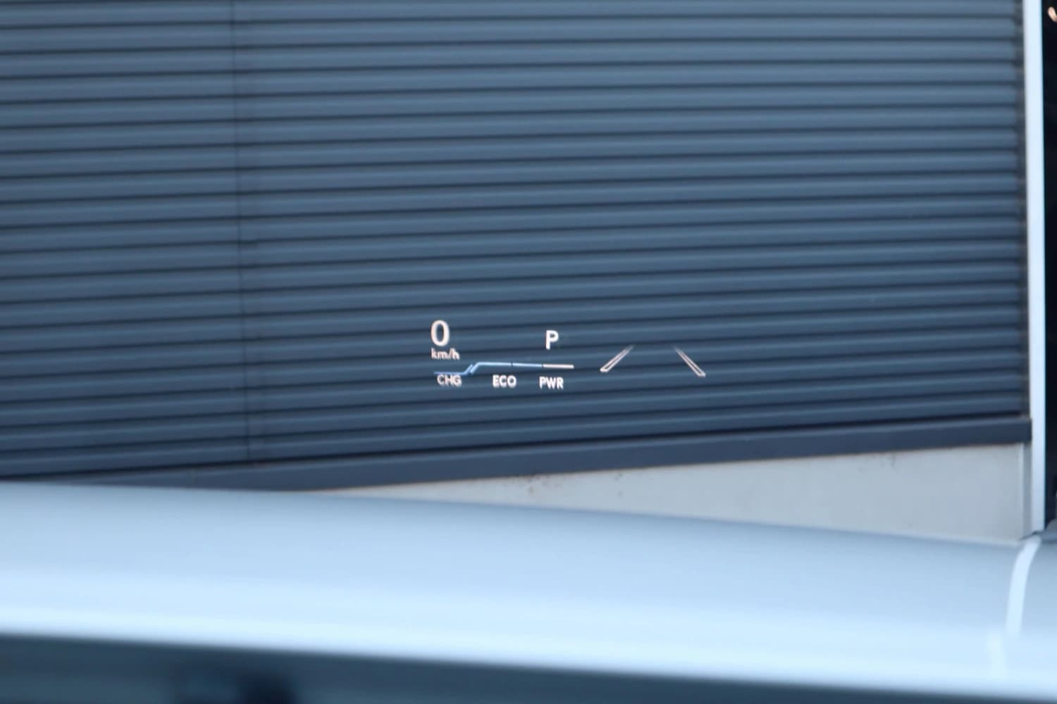 Lexus ES ES300h Graceful Escort - фото 23