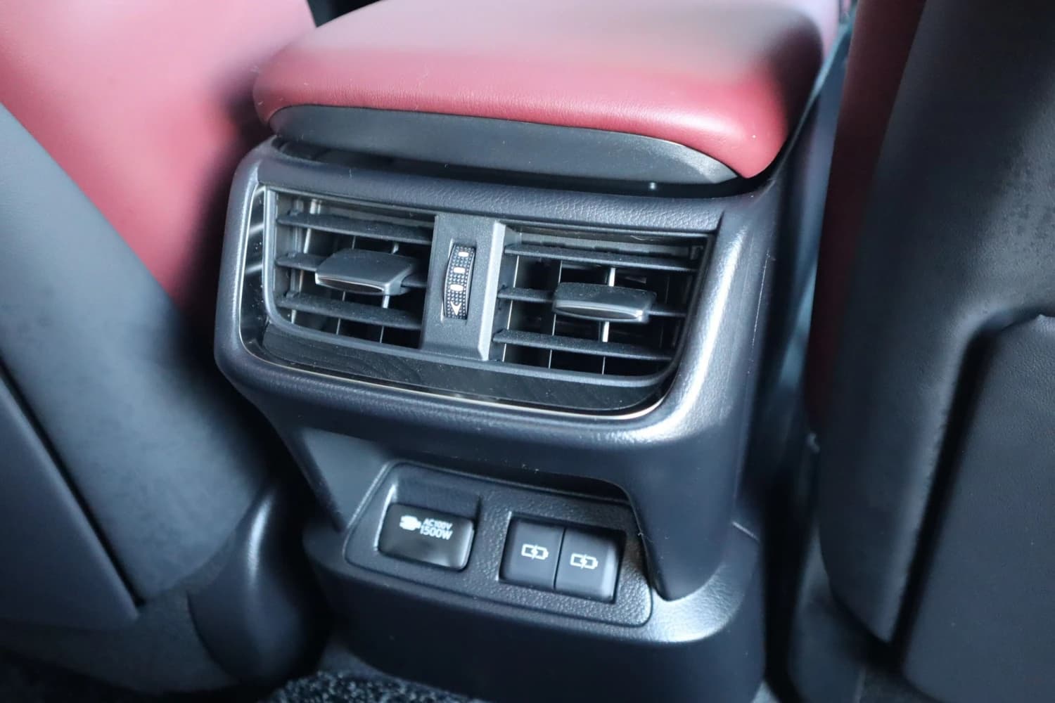 Lexus ES ES300h Graceful Escort - фото 36