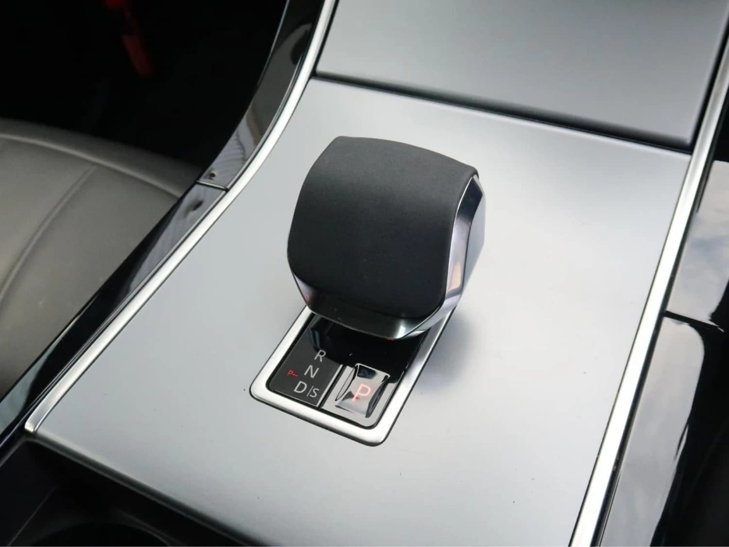 Land Rover Range Rover Evoque P200 - фото 26