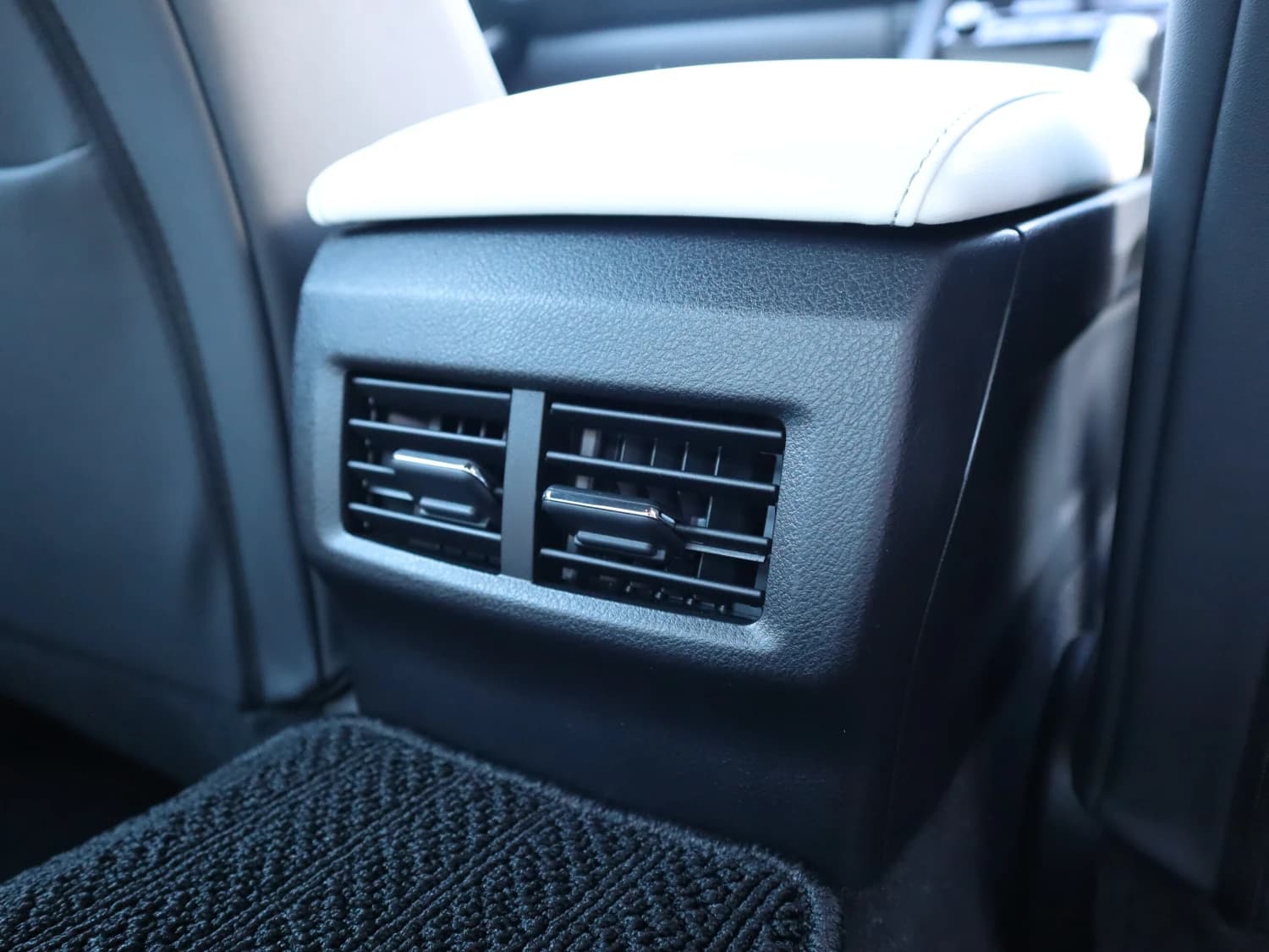 Lexus IS 300 - фото 15