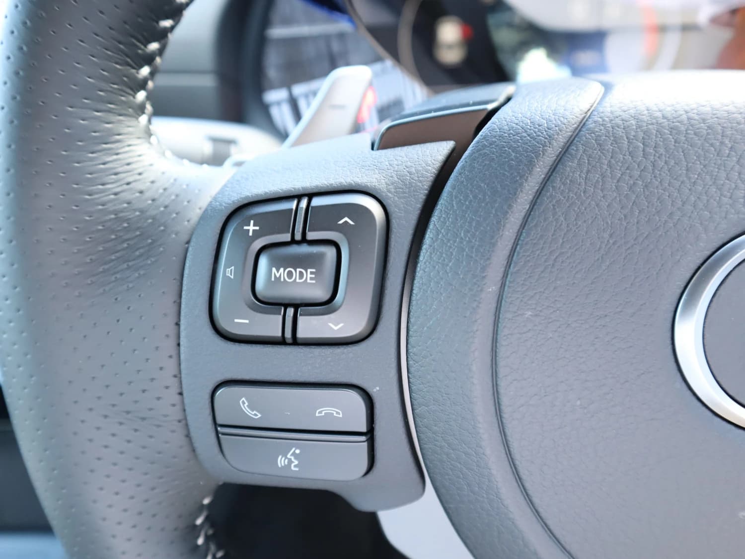 Lexus IS 300 - фото 16