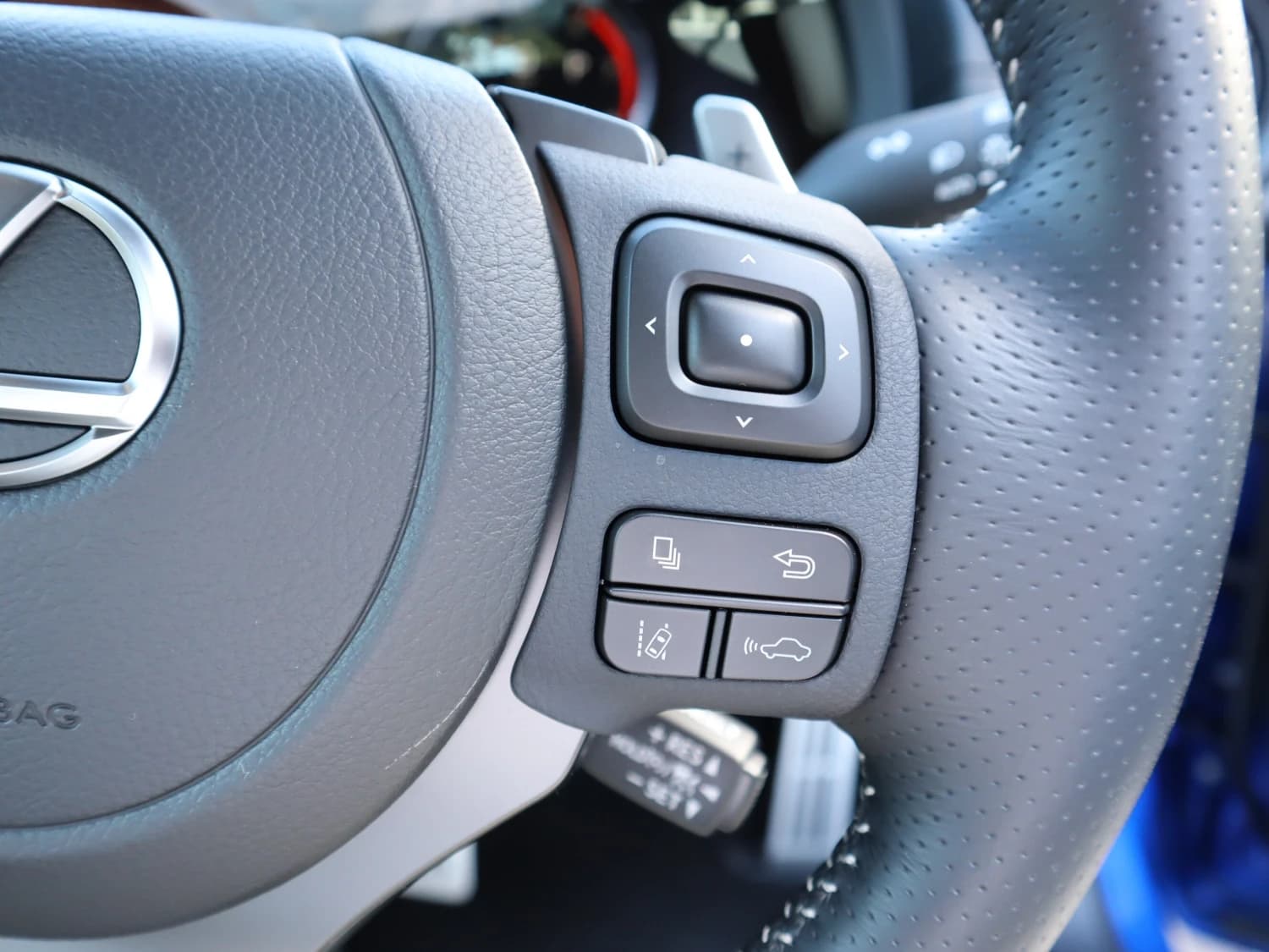 Lexus IS 300 - фото 17