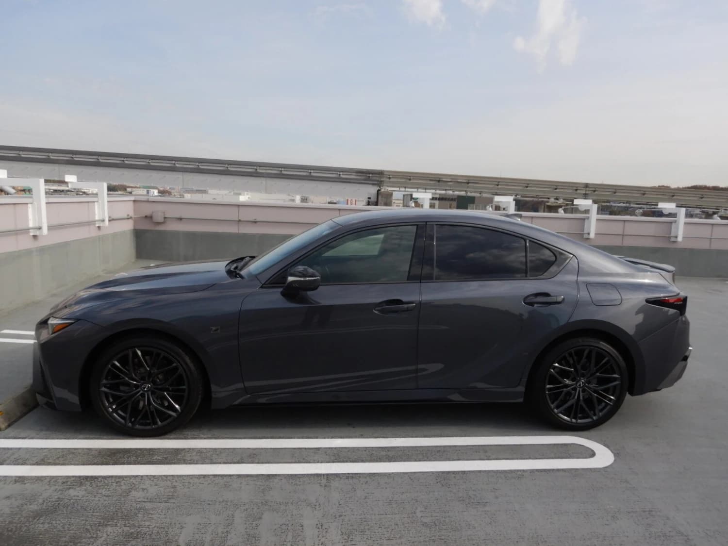 Lexus IS 500 - фото 4