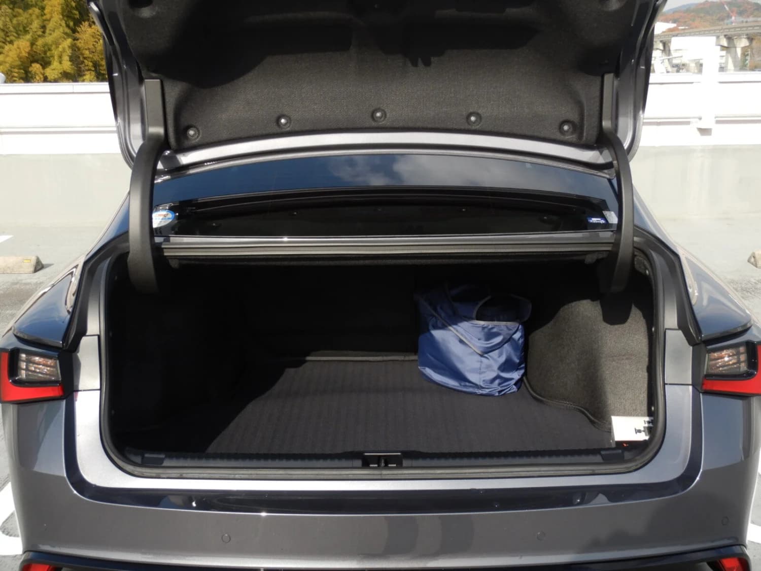 Lexus IS 500 - фото 22