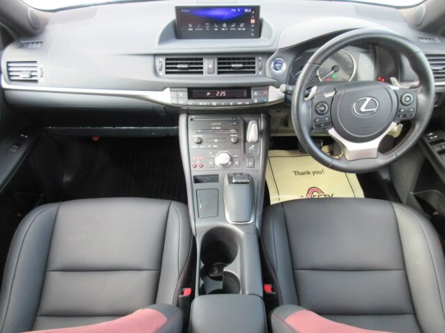Lexus CT 200h - фото 2