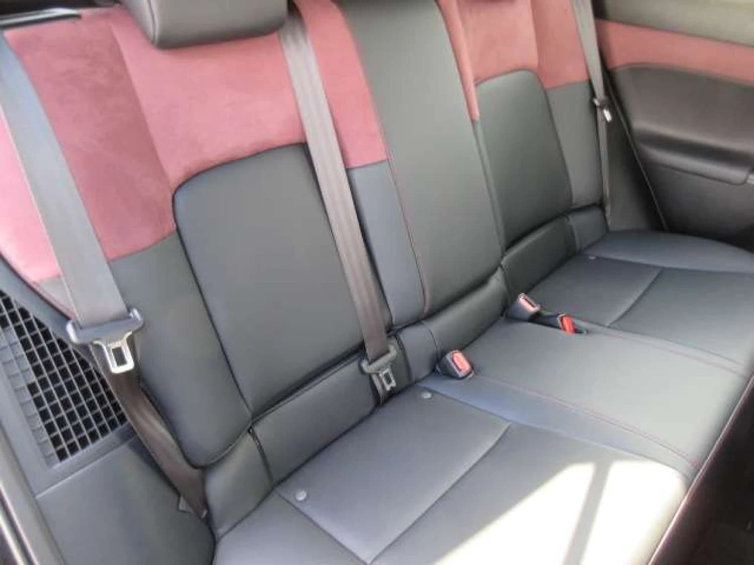 Lexus CT 200h - фото 28