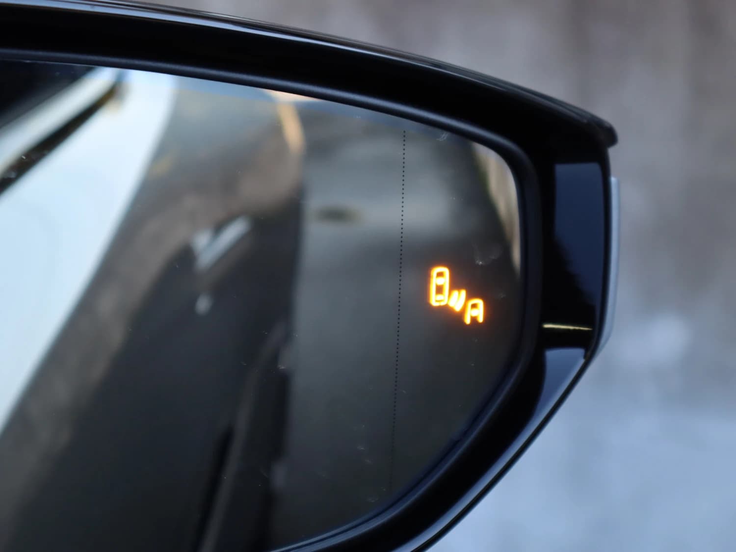 Lexus LC 500 - фото 30