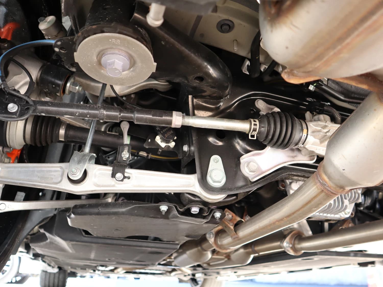 Lexus LC 500 - фото 36