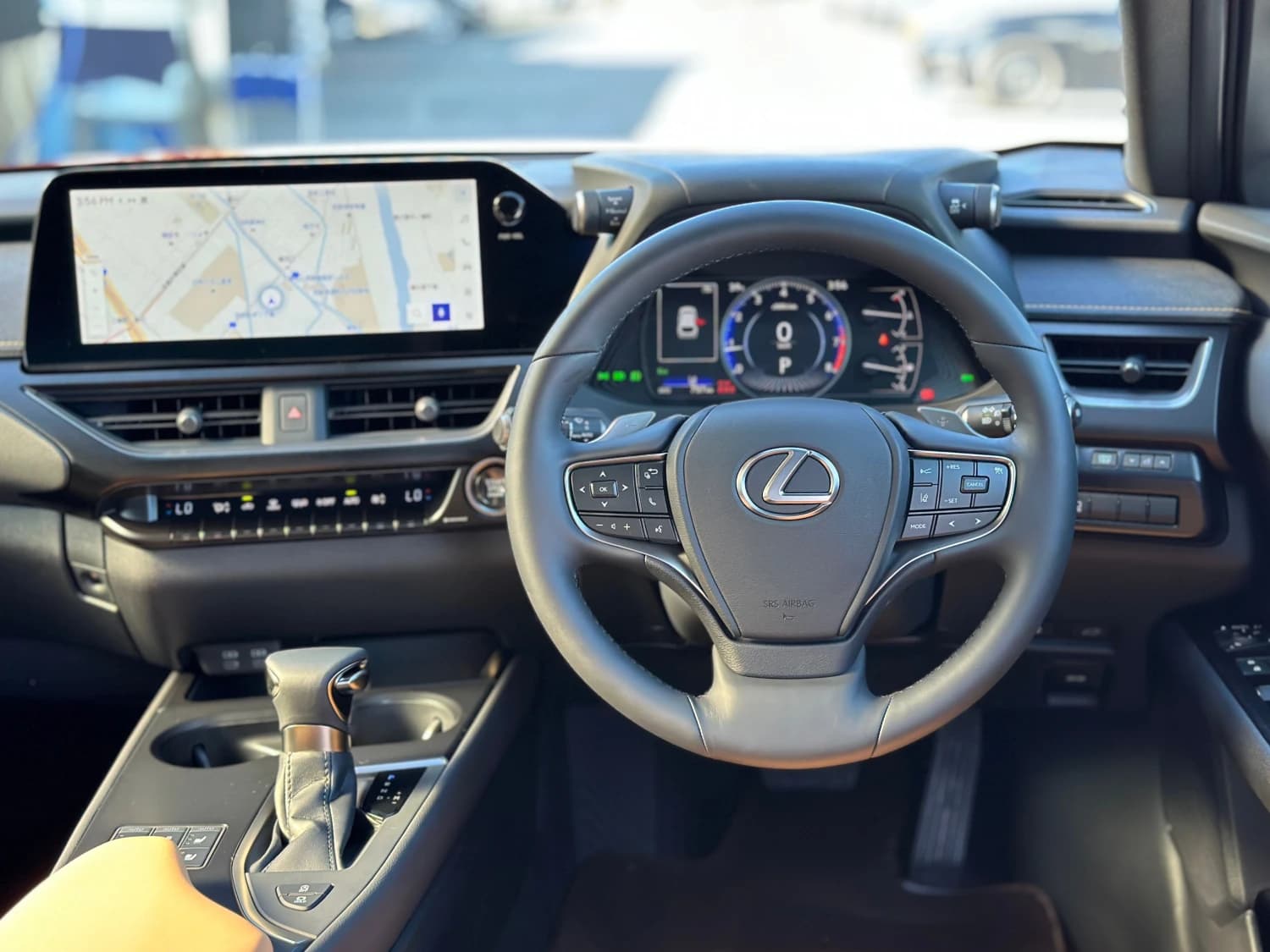 Lexus UX 200 - фото 15