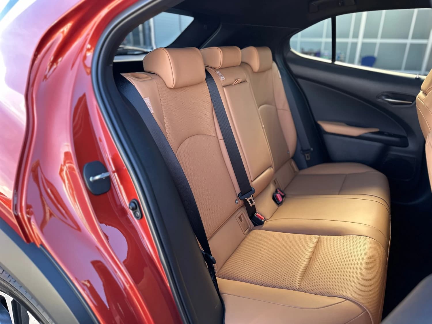 Lexus UX 200 - фото 13