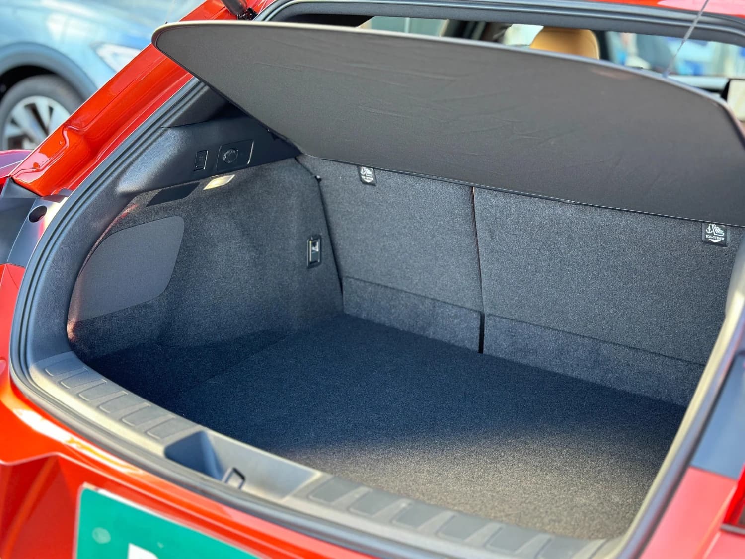 Lexus UX 200 - фото 40