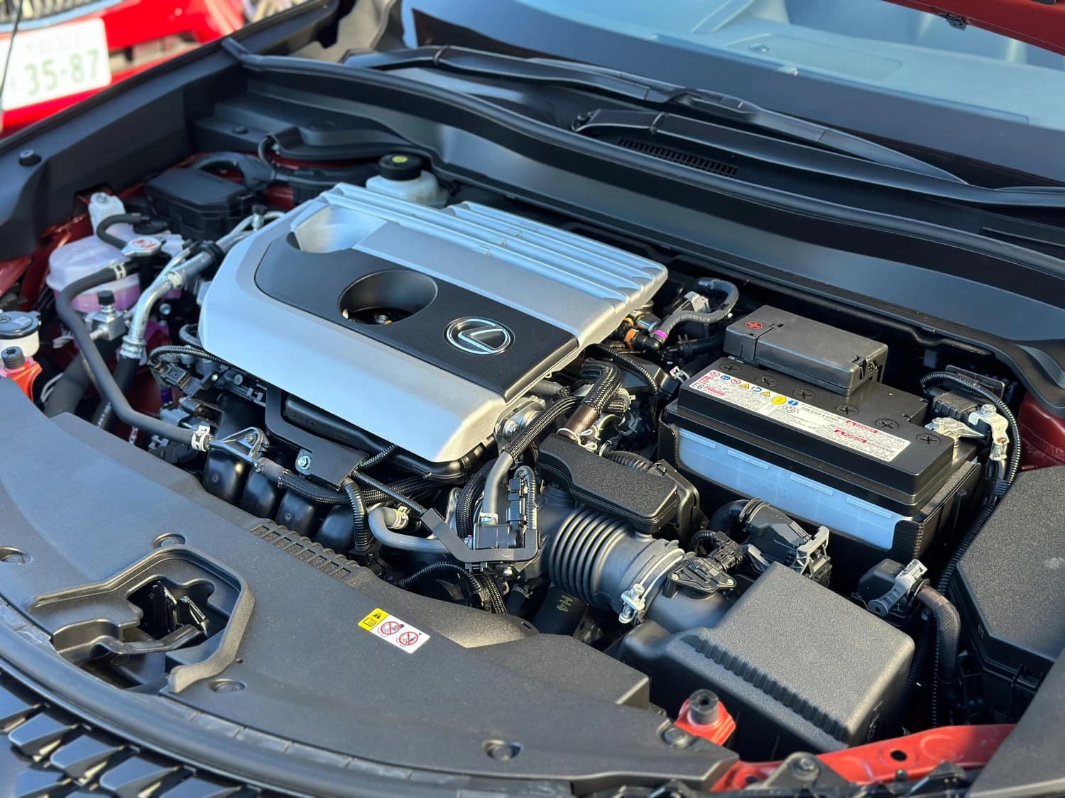 Lexus UX 200 - фото 42