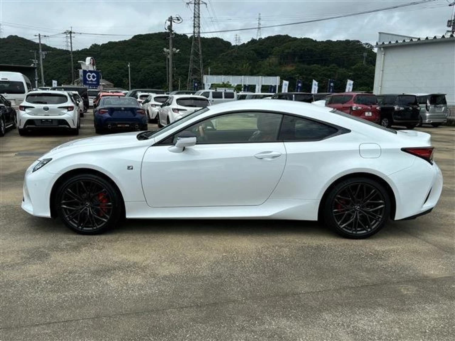 Lexus RC 300h - фото 10