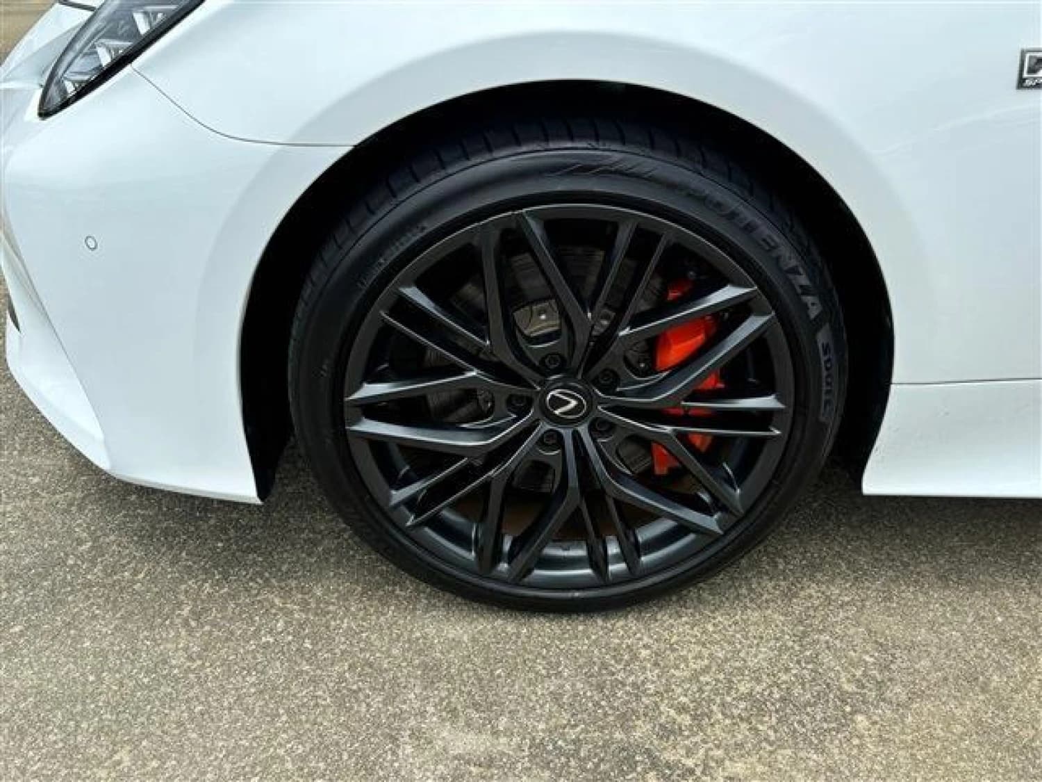 Lexus RC 300h - фото 11