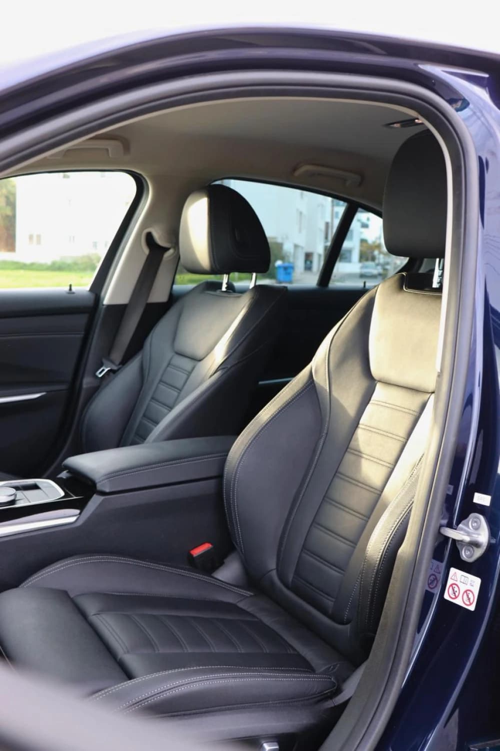 BMW 3 series 318i - фото 15