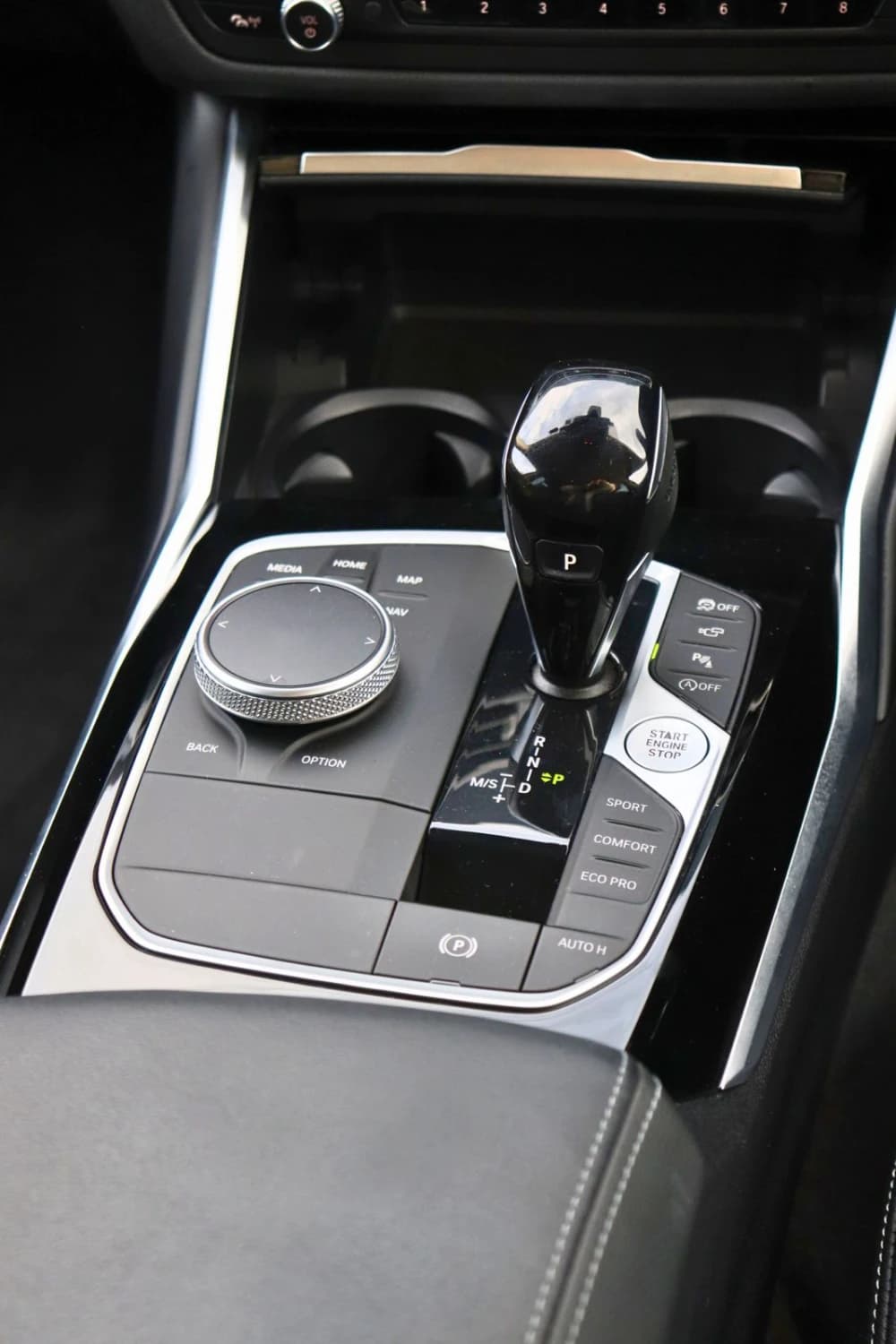 BMW 3 series 318i - фото 18