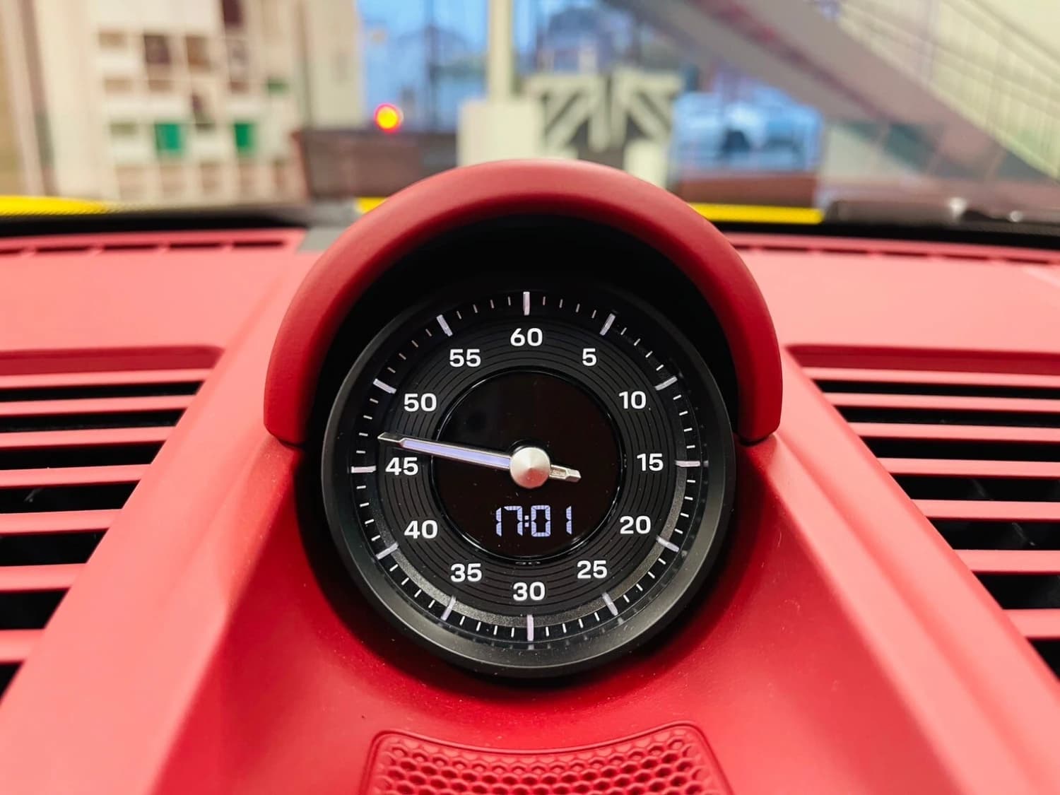 Porsche 911 Carrera T PDK - фото 24