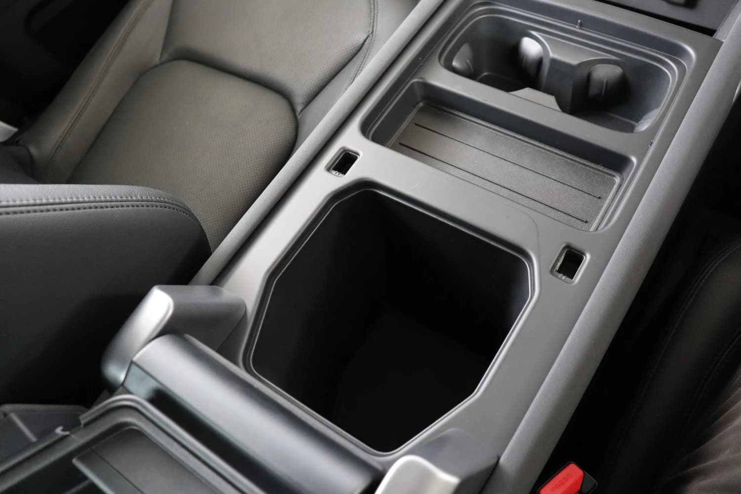 Land Rover Defender - фото 15