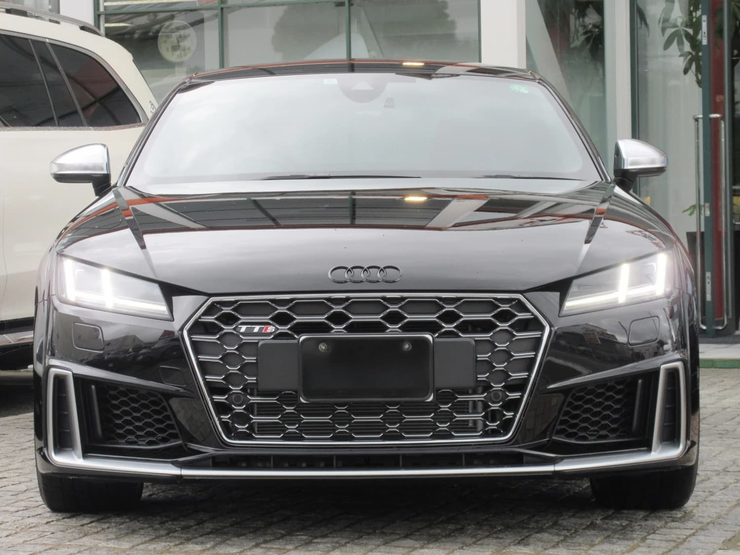 Audi TTS Memorial Edition - фото 5