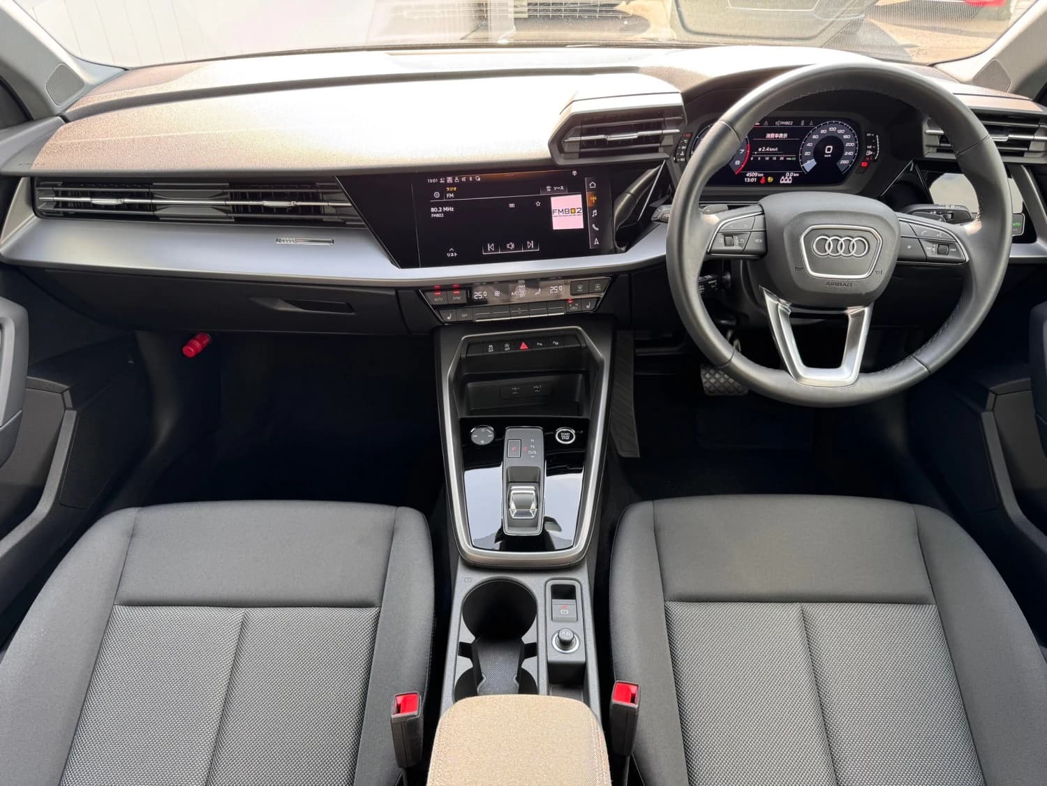 Audi A3 30 TFSI - фото 2