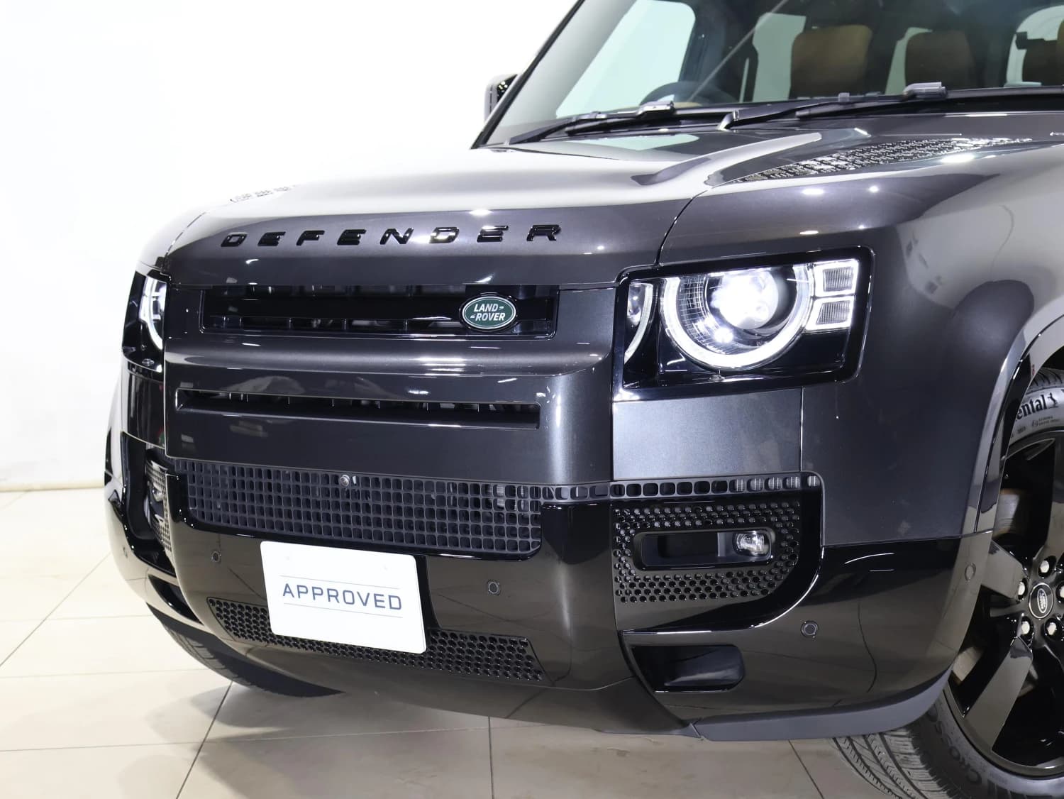 Land Rover Defender V8 P525 - фото 9