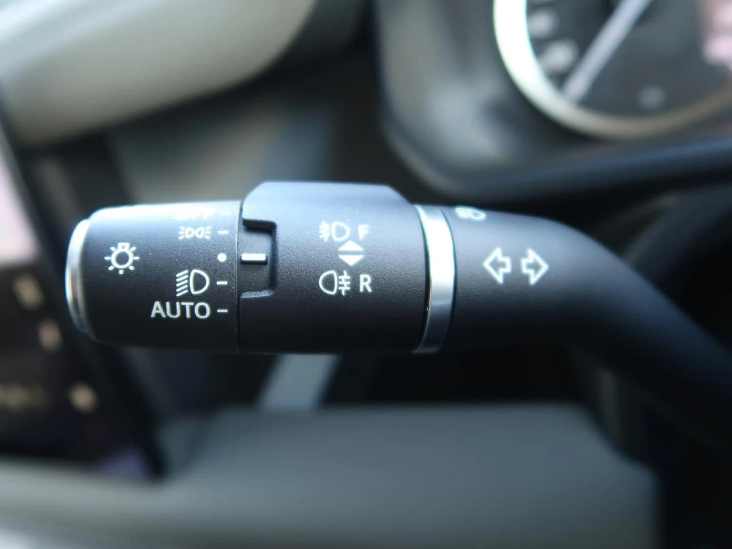 Land Rover Defender D300 Turbo - фото 17