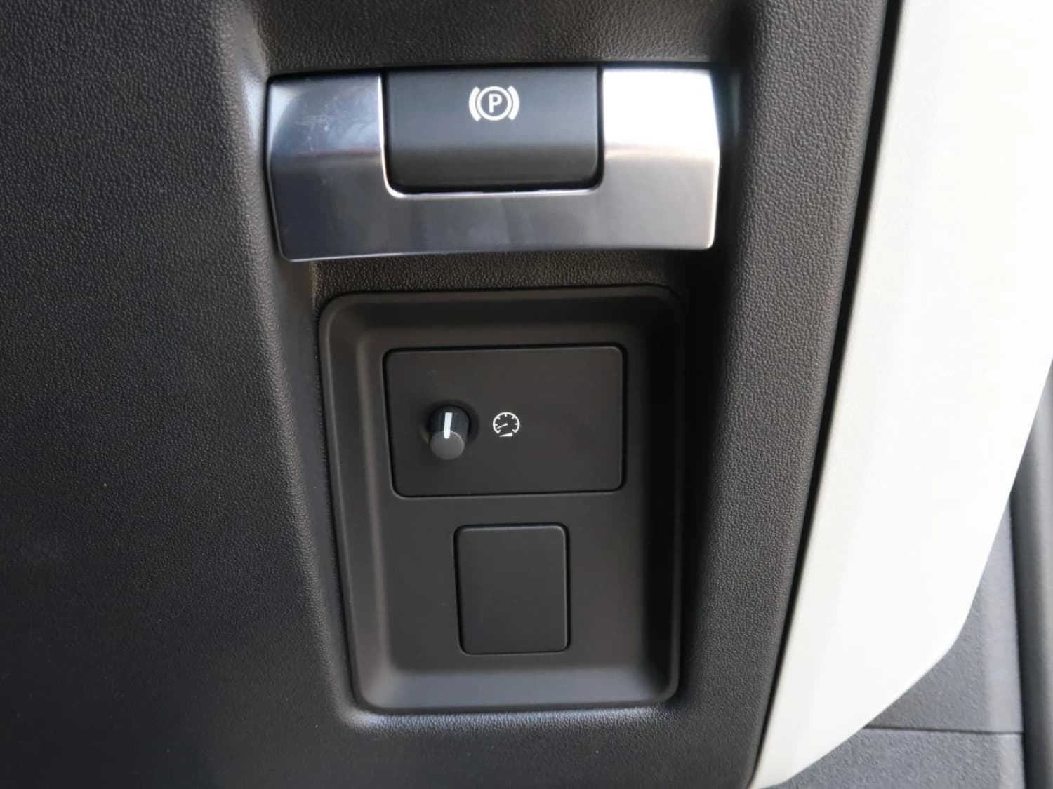 Land Rover Defender D300 Turbo - фото 27