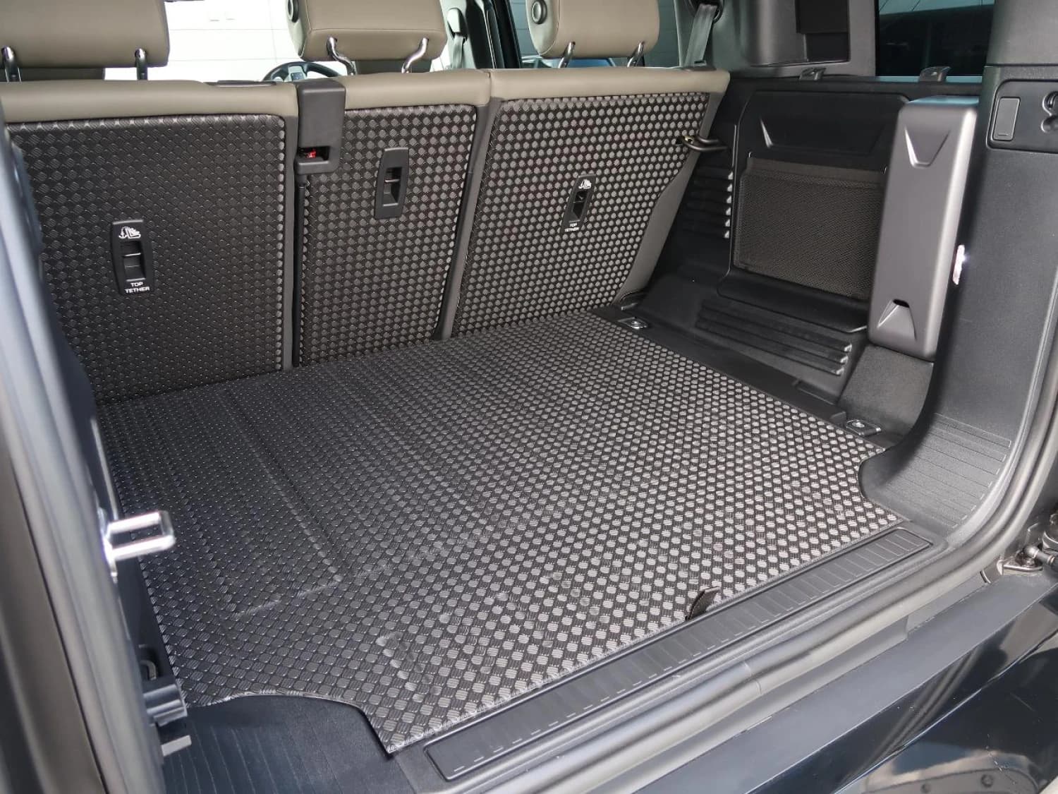 Land Rover Defender D300 Turbo - фото 32