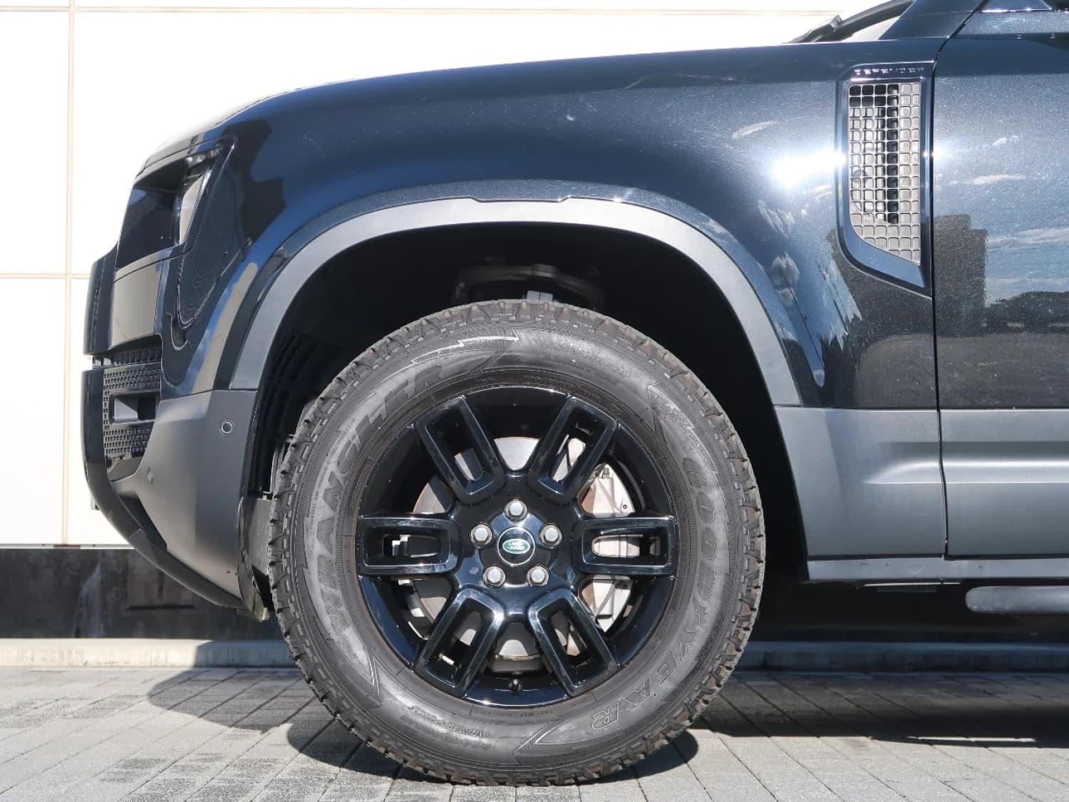 Land Rover Defender D300 Turbo - фото 34