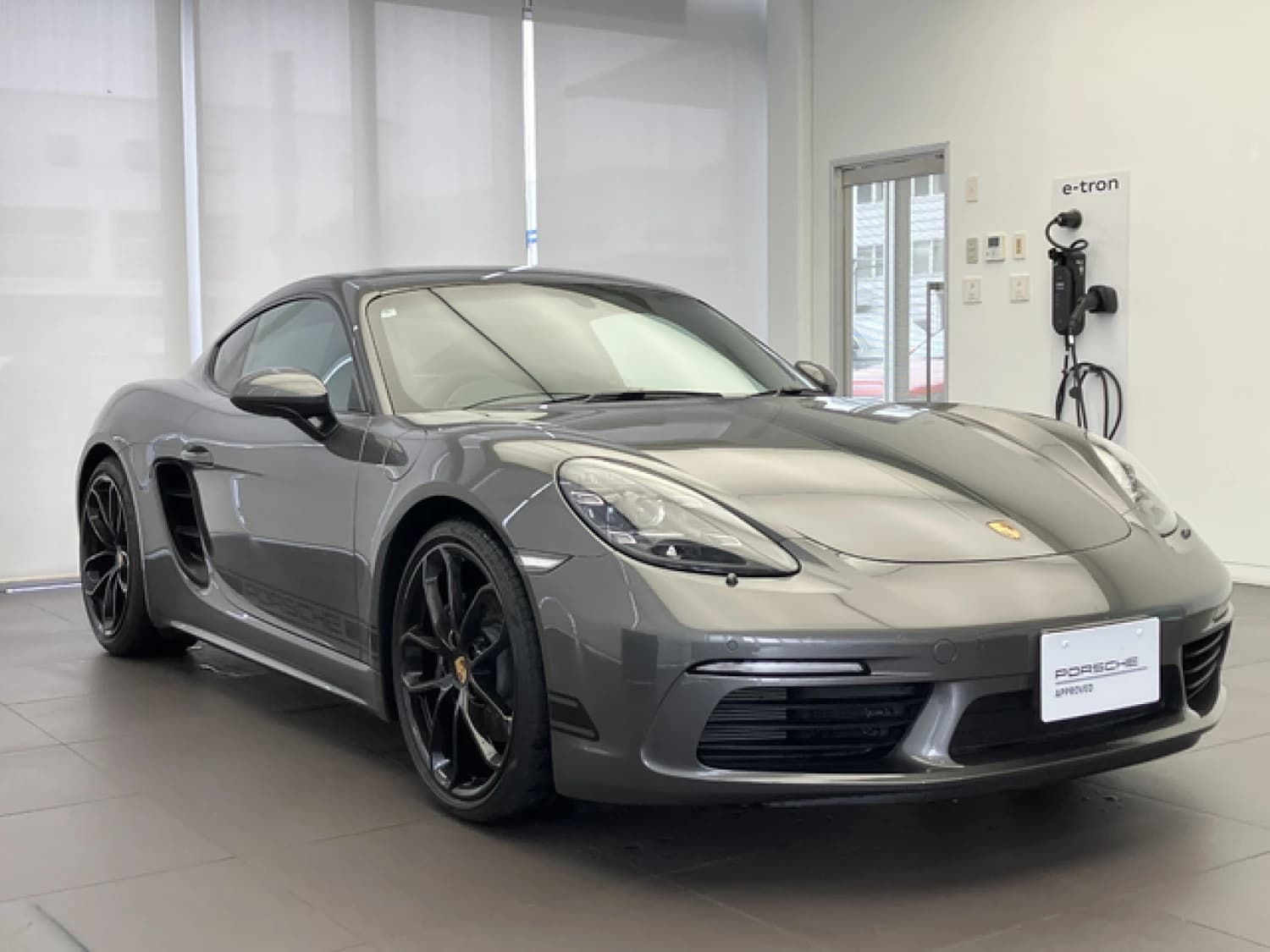 Porsche 718 Cayman Style Edition