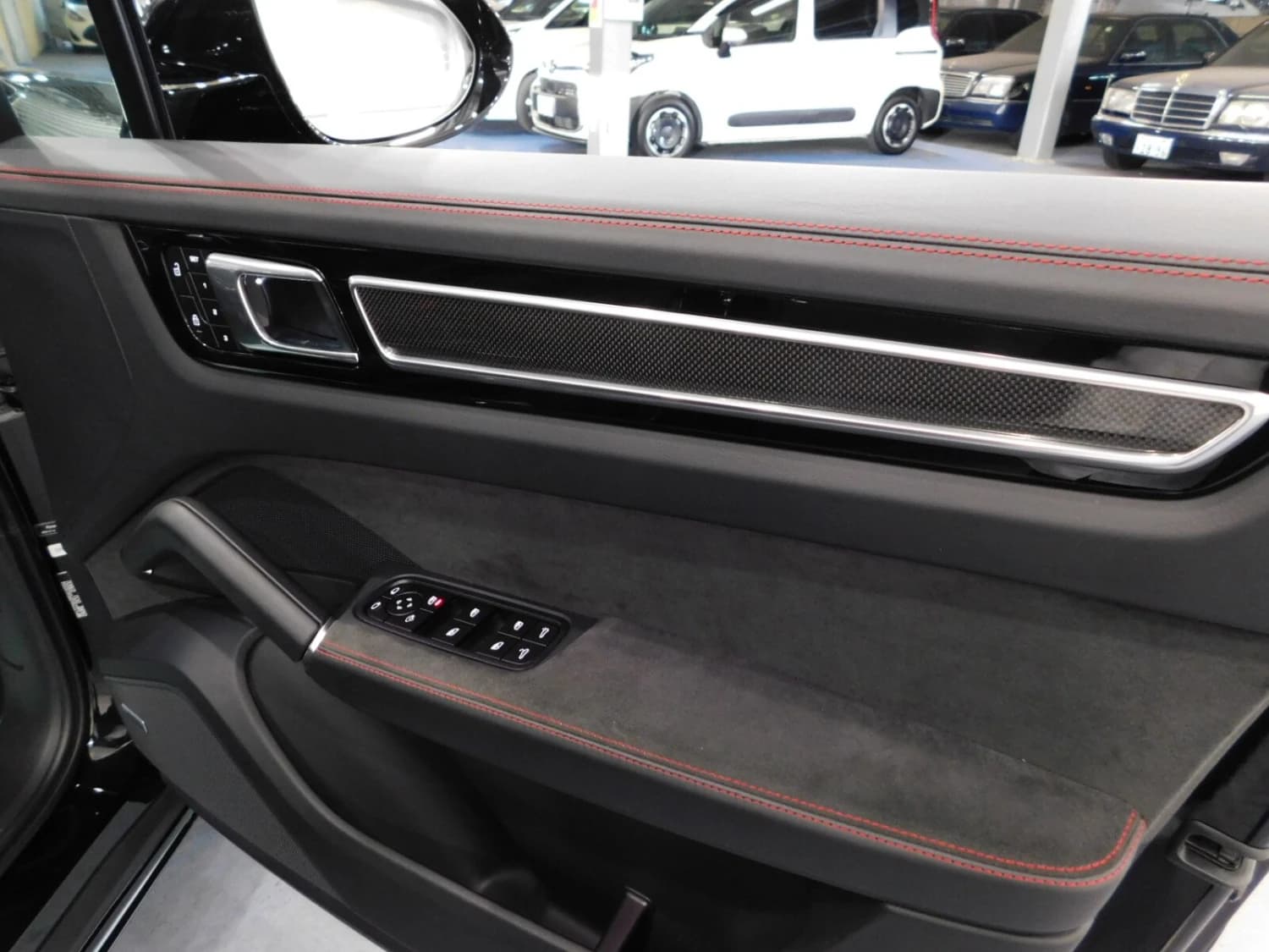 Porsche Cayenne GTS Tiptronic S - фото 35