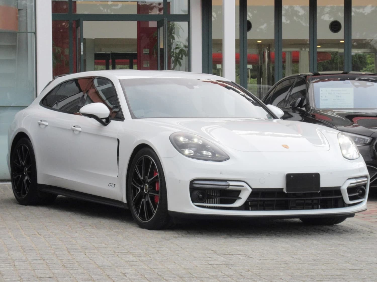 Porsche Panamera Sport Turismo GTS PDK