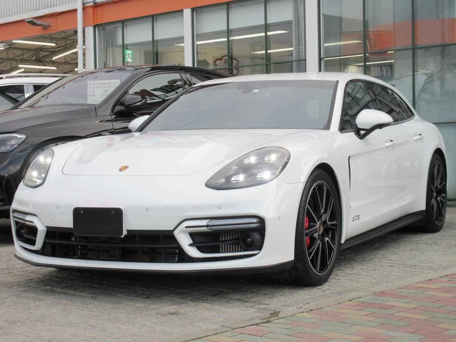Porsche Panamera Sport Turismo GTS PDK - фото 6
