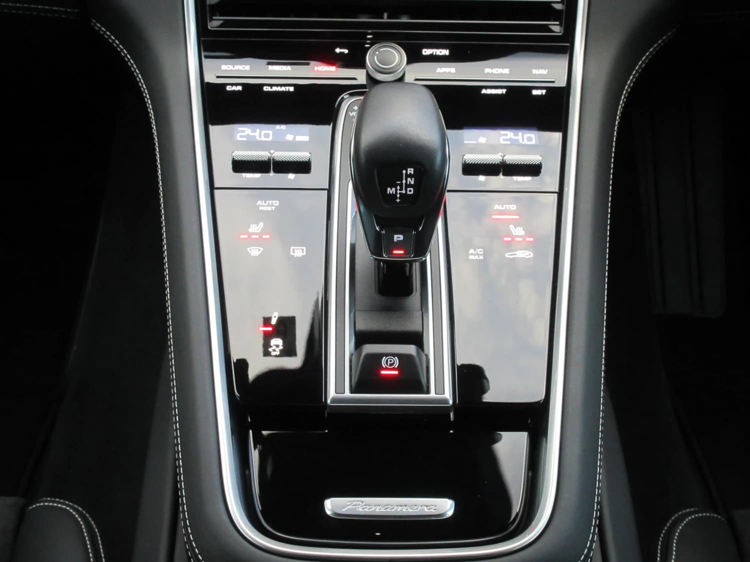 Porsche Panamera Sport Turismo GTS PDK - фото 14