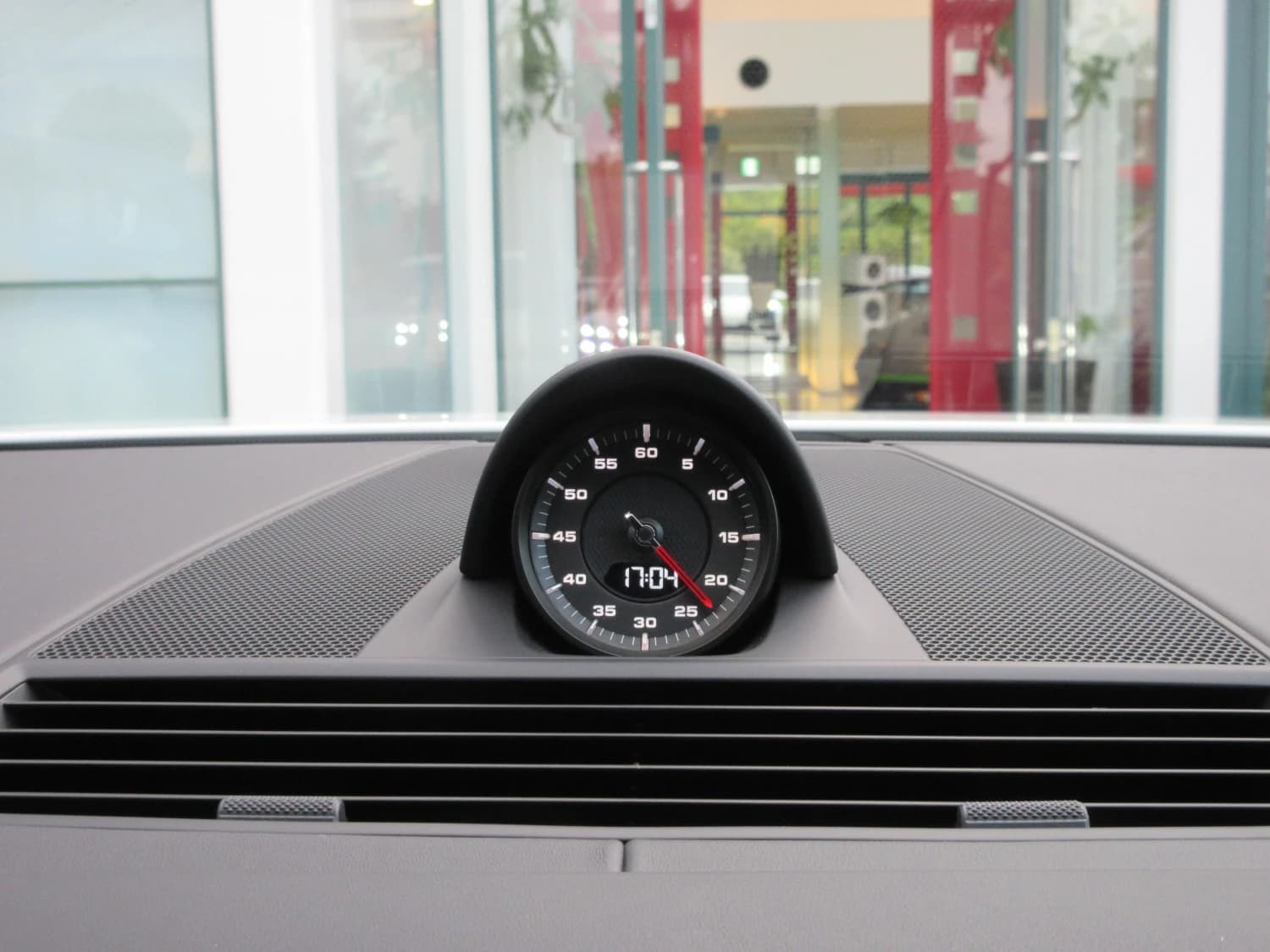 Porsche Panamera Sport Turismo GTS PDK - фото 18