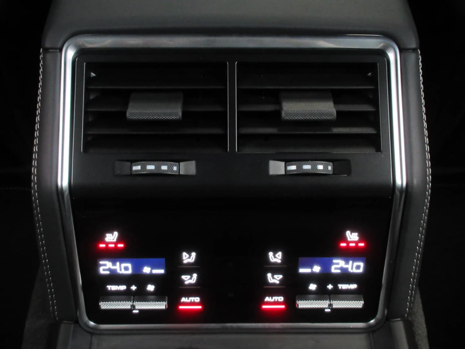 Porsche Panamera Sport Turismo GTS PDK - фото 20