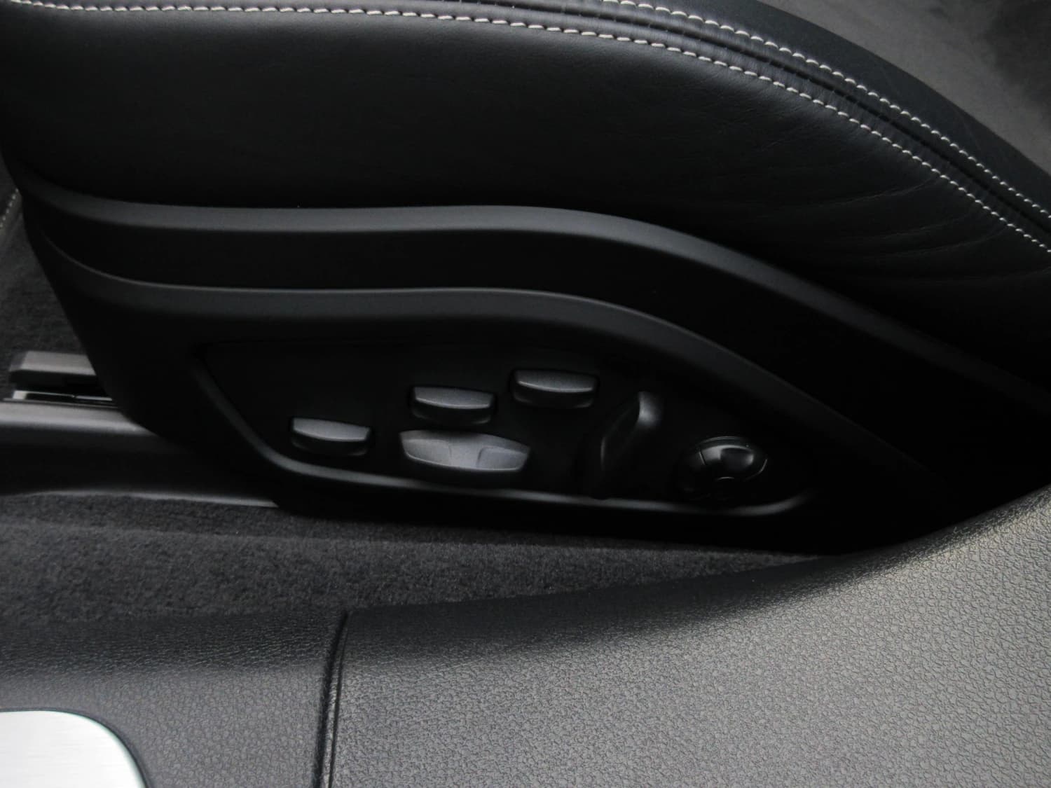 Porsche Panamera Sport Turismo GTS PDK - фото 22