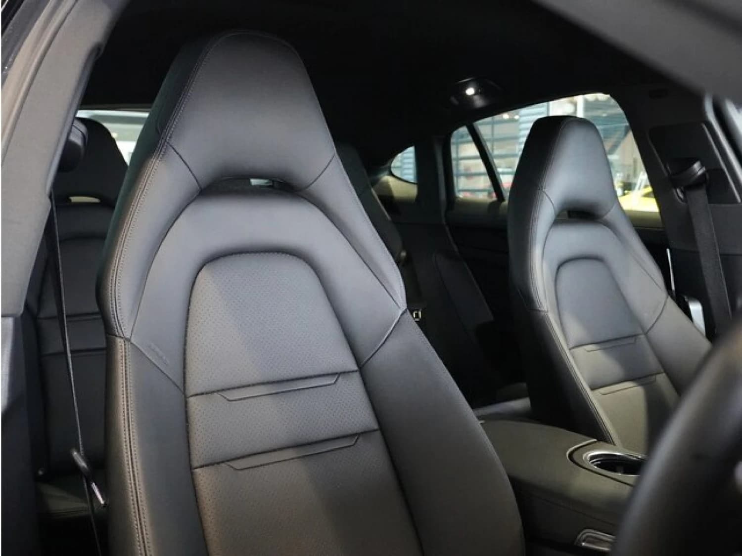 Porsche Panamera 4 PDK - фото 3