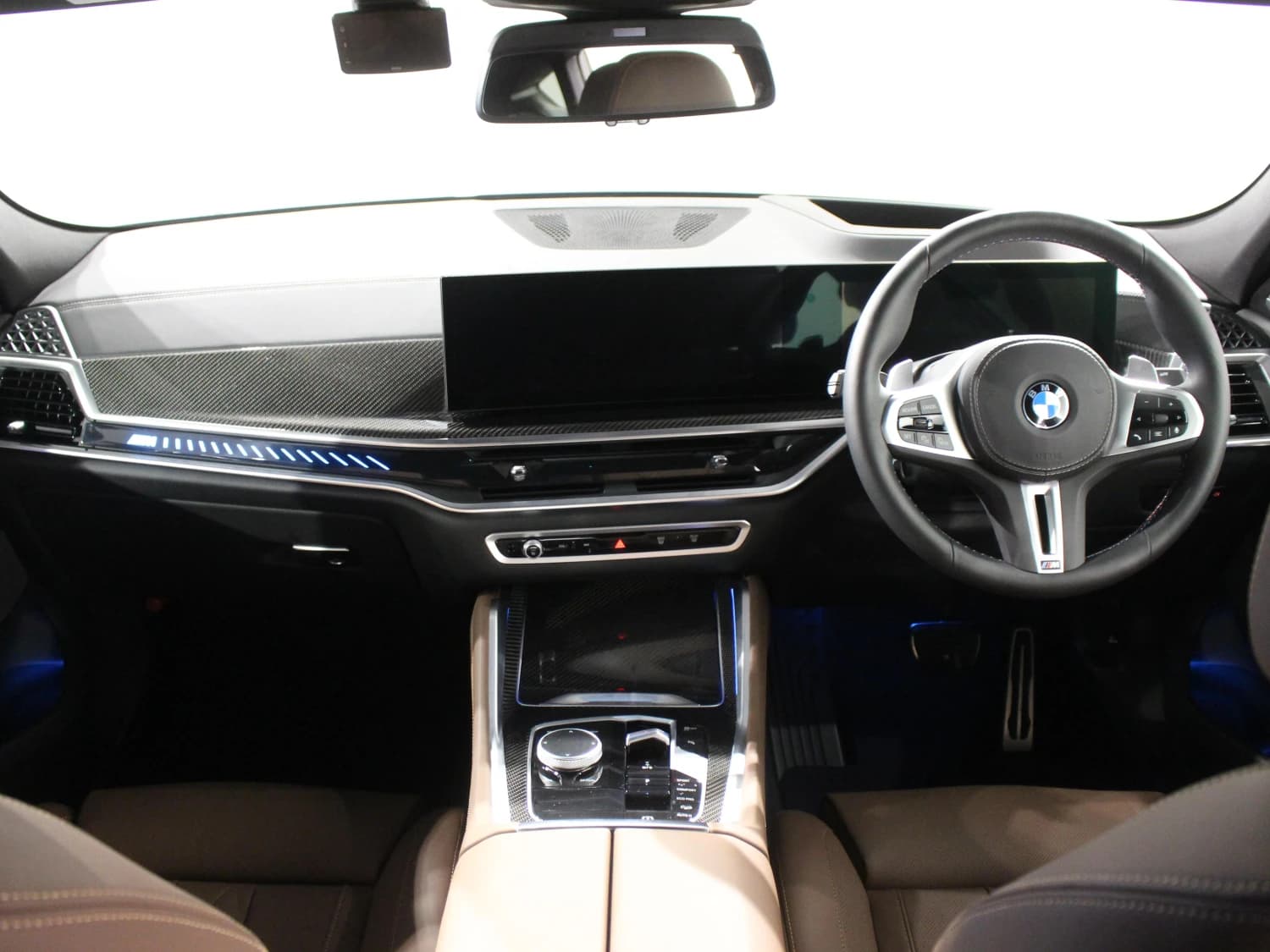 BMW X6 M60i xDrive - фото 2