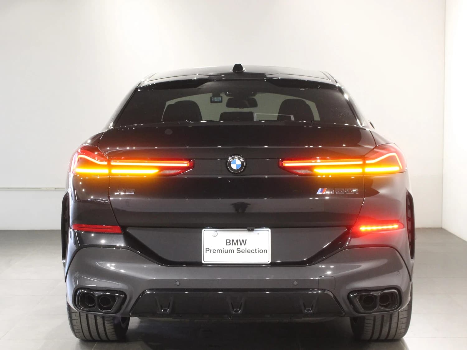 BMW X6 M60i xDrive - фото 10