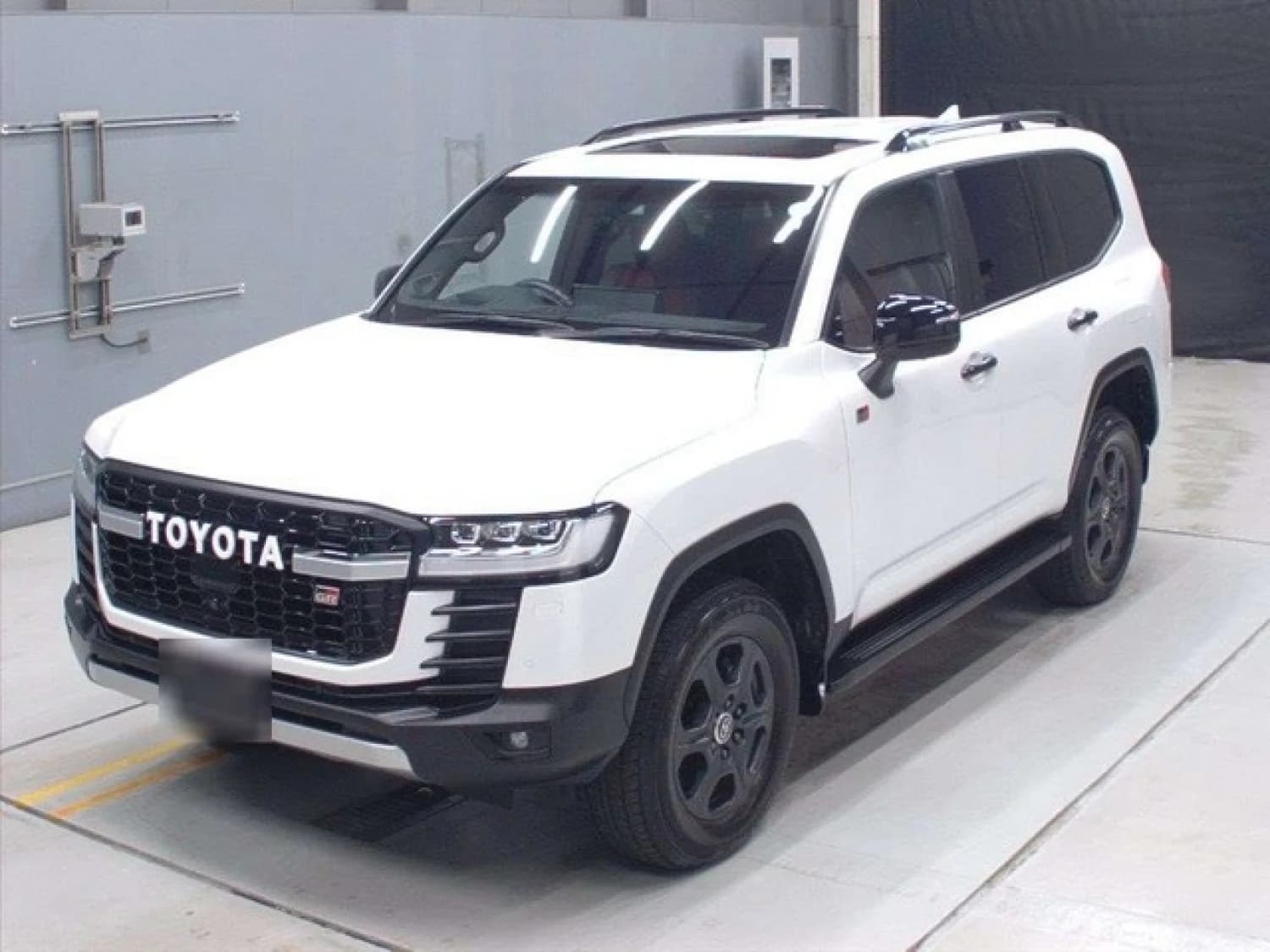 Toyota Land Cruiser 300 GR Sports