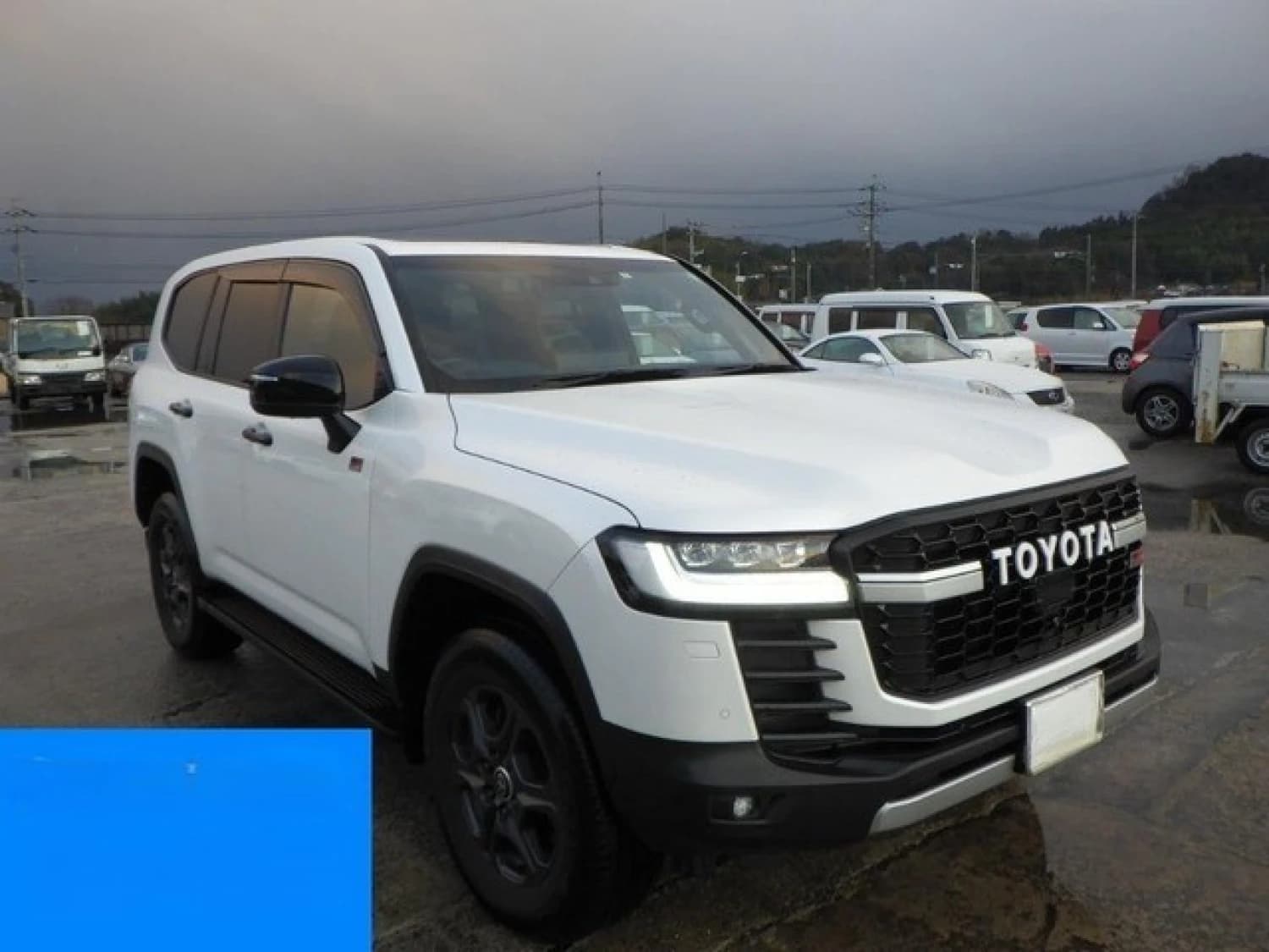 Toyota Land Cruiser 300 GR Sports - фото 4