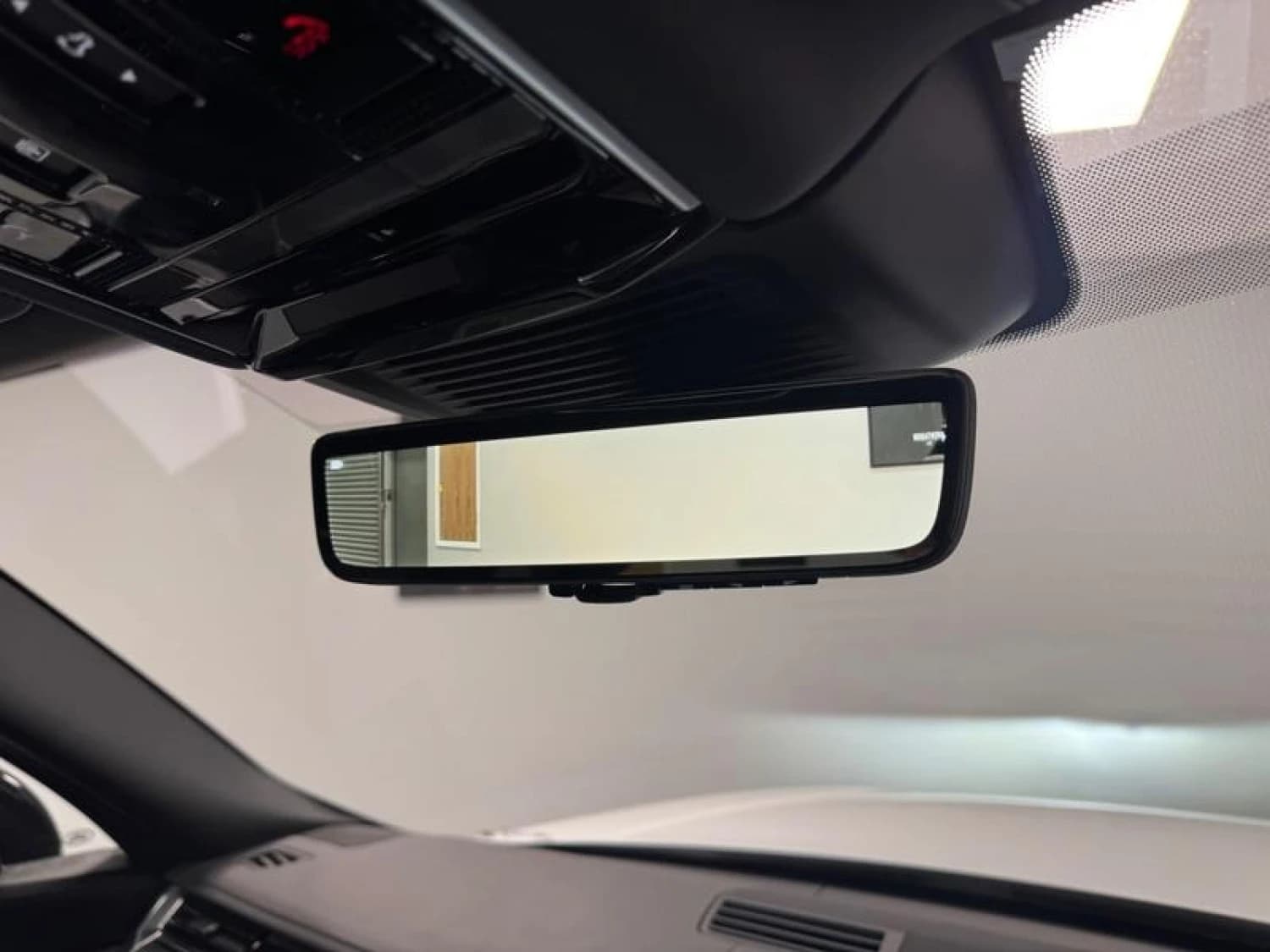 Land Rover Range Rover P400 MHEV Autobiography Long Wheelbase - фото 11