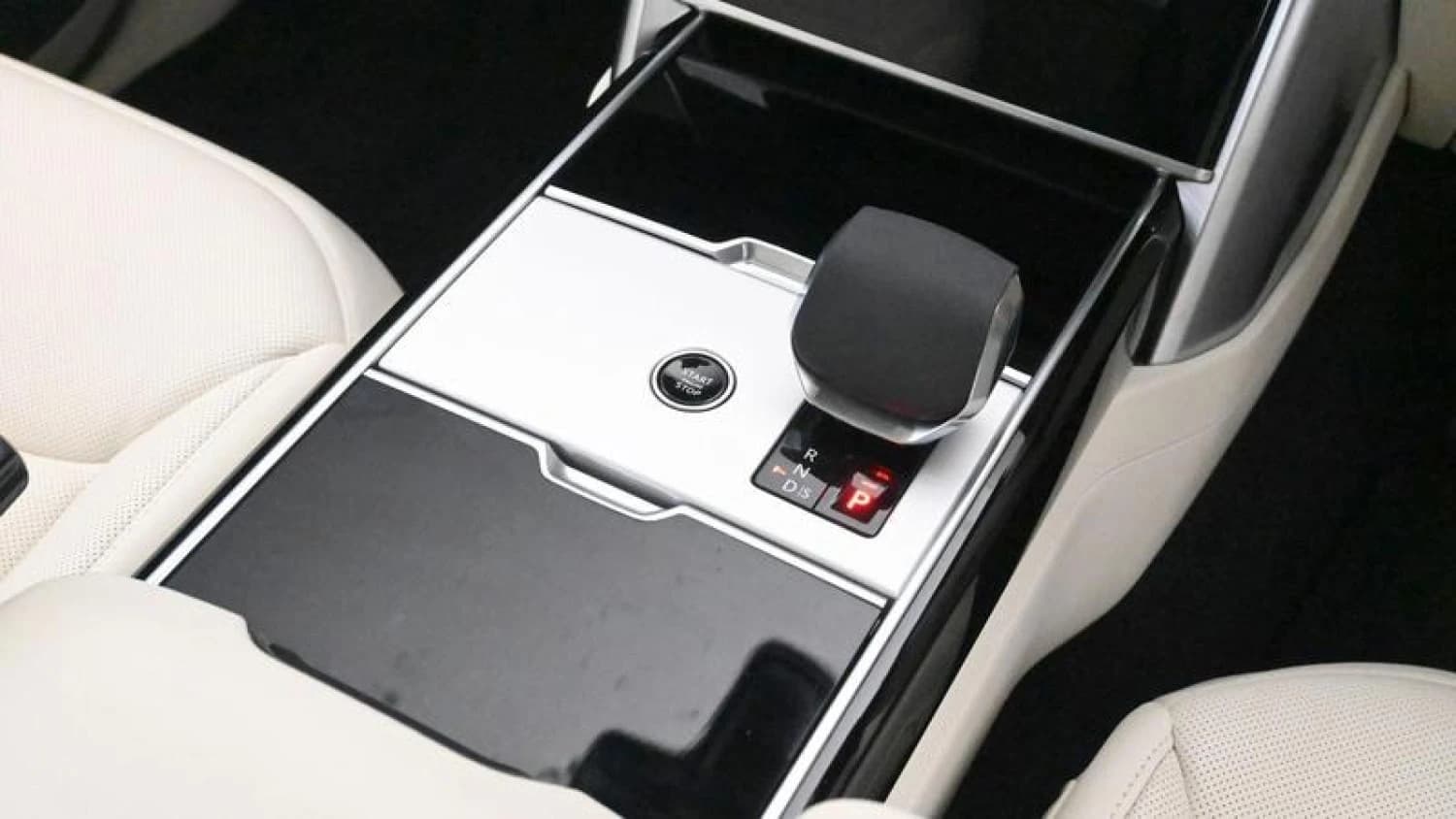 Land Rover Range Rover D350 Autobiography Long Wheelbase - фото 20