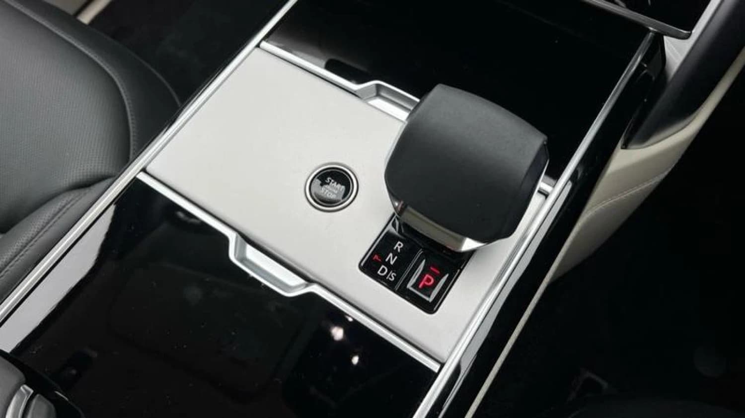 Land Rover Range Rover P400 Autobiography Long Wheelbase - фото 11