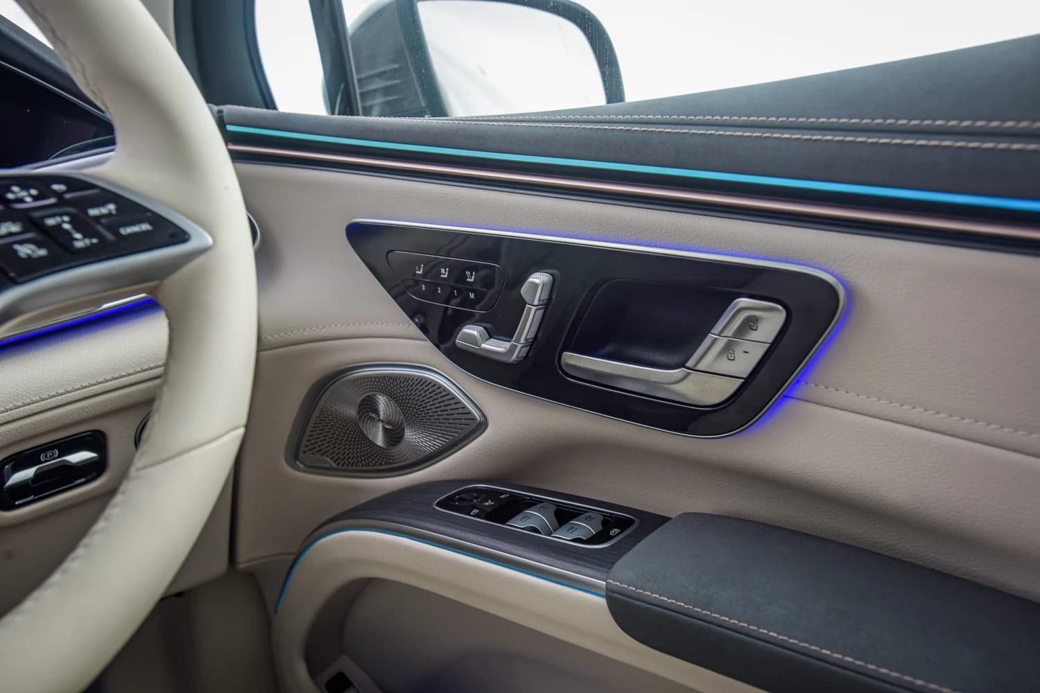 Mercedes EQS SUV 450 4Matic - фото 13