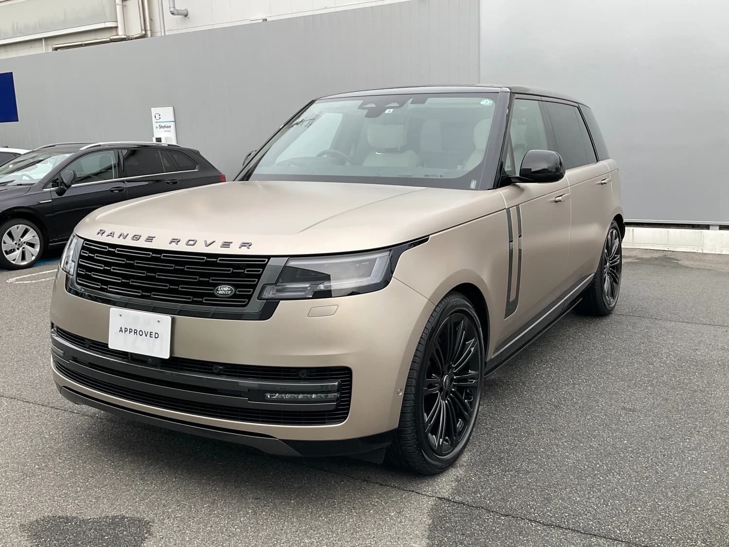 Land Rover Range Rover First Edition P530 Long Wheelbase