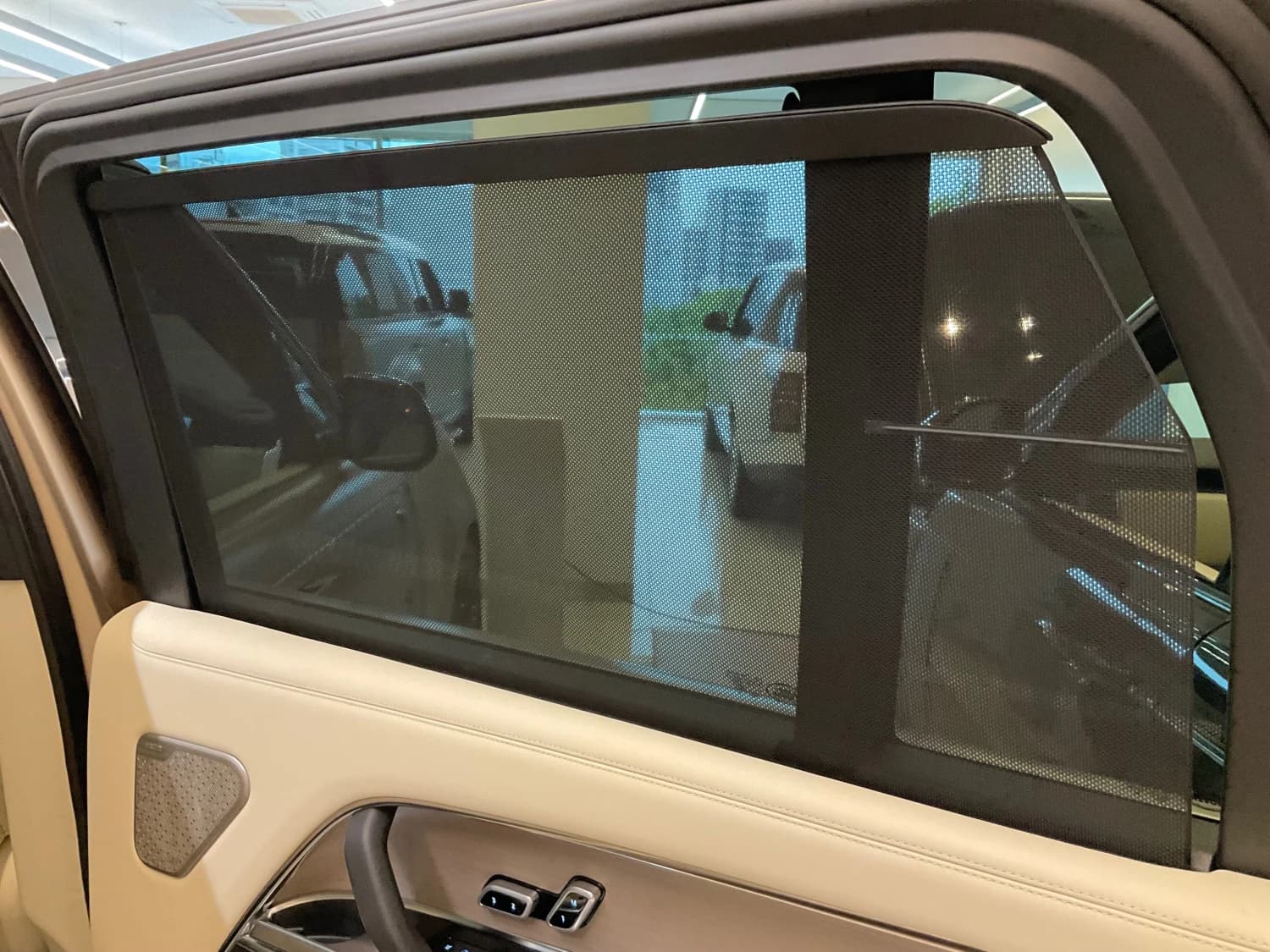 Land Rover Range Rover First Edition P530 Long Wheelbase - фото 24